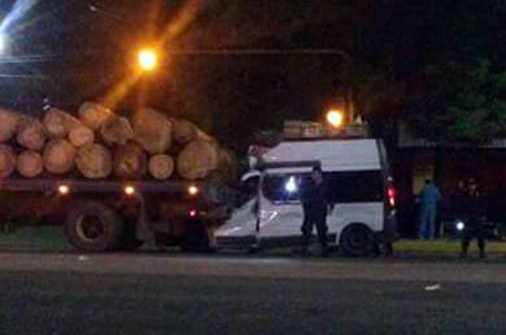 choque camioneta trocero2